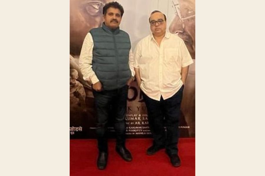 After Gandhi Godse – Ek Yudh, Producer Jhoolan Prasad Gupta is soon coming up with new OTT Fun Prime Entertainment